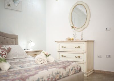 Ugento Country main bedroom in cottage