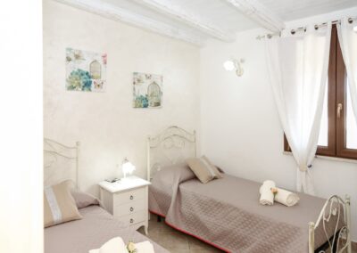 Ugento Country Cottage camera con letti separati